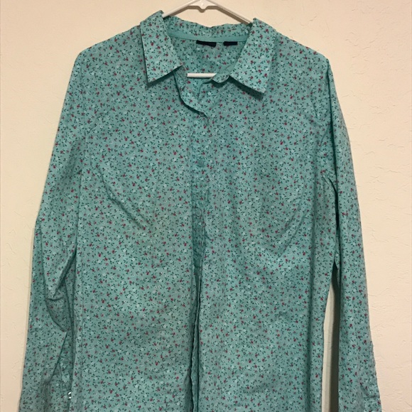 Basic Editions Tops - Turquoise button down long sleeve shirt